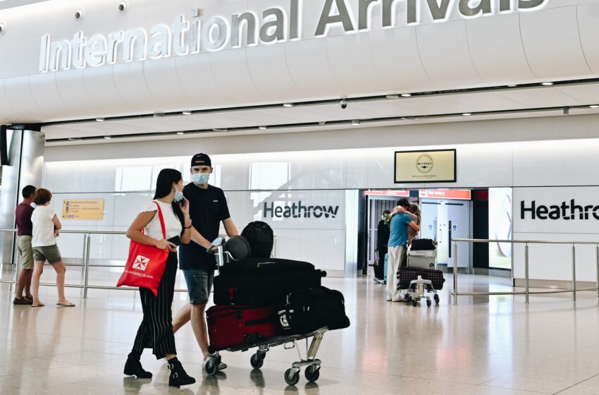 قرنطینه نشدن مسافران کانادایی به انگلستان