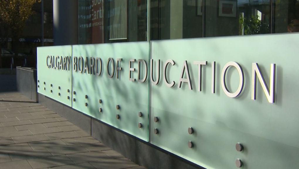 عصبانیت مدرسه‎ای در کلگری از بازگشایی مدارس