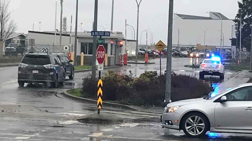 انفجار در پایگاه نظامی جزیره ونکوور 10 زخمی برجای گذاشت