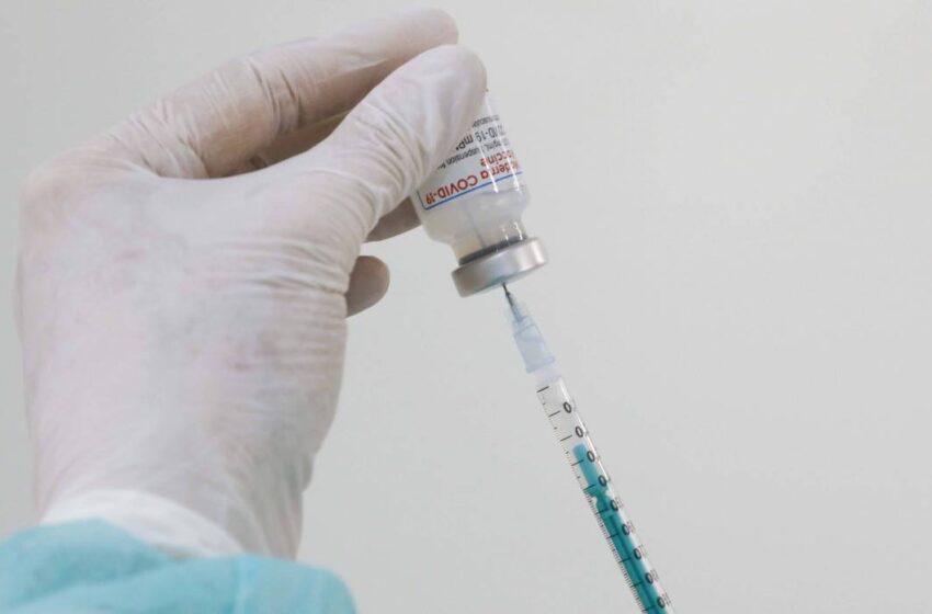  اتاوا قصد دارد تا پایان ژانویه دوزهای تقویتی واکسن کووید را برای همه بزرگسالان تجویز کند