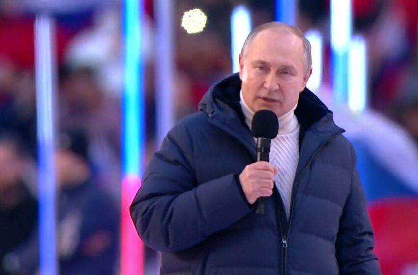  ولادیمیر پوتین به هزاران نفر در راهپیمایی مسکو اعلام کرد که روسیه در اوکراین پیروز خواهد شد