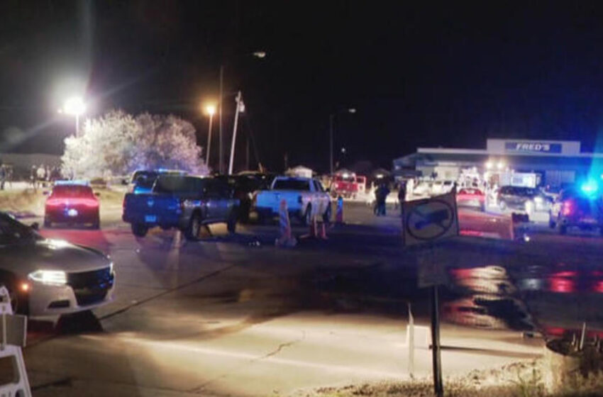  تیراندازی در نمایشگاه اتومبیل آرکانزاس یک کشته و ۲۷ زخمی بر جای گذاشت