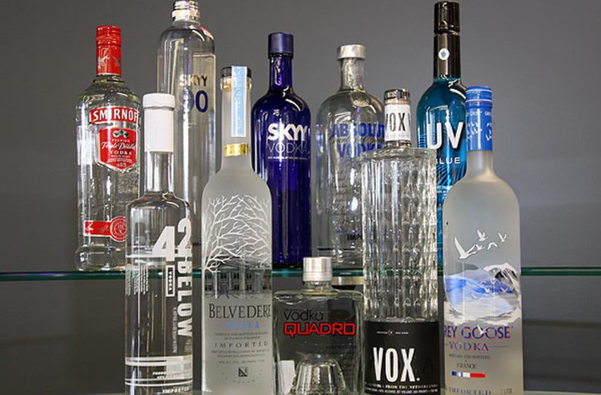  کانادا واردات الکل روسی را ممنوع و نام ۱۴ الیگارش را در تحریم های جدید معرفی می کند