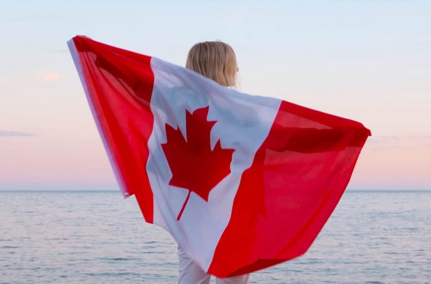  کانادا در مسیر پذیرش ۴۶۰۰۰۰ مهاجر در سال ۲۰۲۲ است.